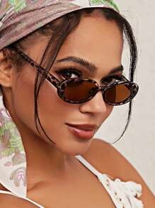 1 Pair Women's Oval Leopard Pattern Plastic Frame Fashion Glasses, Street Style Glamorous, Elegant, Intricate, Sexy Boho Fashion, Suitable For Photoshoot, Walking, Date, Holiday Gift For Summer Beach Vacation,Outdoor,Travel