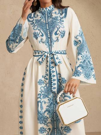 Damklänning med paisleymönster och muslinmönster, modest kaftan