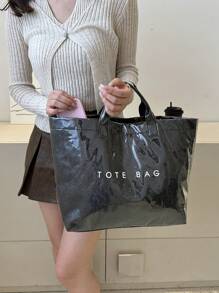 Bolso grande de capacidad con estilo transparente de gelatina, bolsa de compras impermeable de PVC, bolso de mano estilo neutro coreano, bolso de mano estilo retro de moda inspirado en INS, bolso estilo japonés relajado, adecuado para estudiantes de escuela secundaria y universidad que van a la escuela, bolsa de gimnasio/yoga/viaje o bolso de mamá, bolso de mano de textura arrugada con estampado de letras de alta calidad y multicapa con inspiración de celebridades
