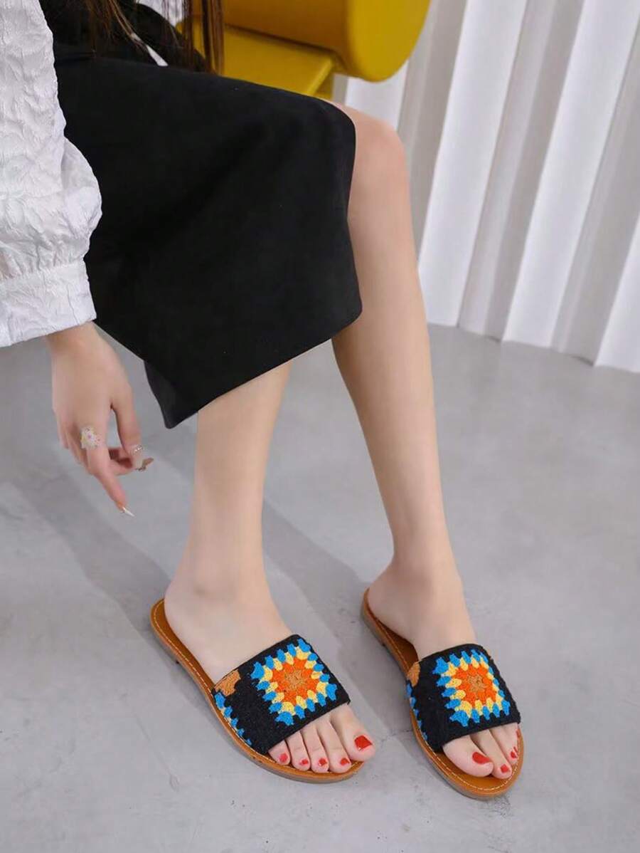 适合夏季的女士简约时尚平底鞋 - 黑色 - 查看 1