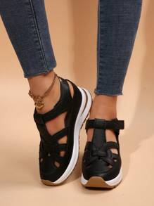 1 Pair Women's New White Wedge Platform Hollow Breathable Lightweight Non-Slip Roman Sandals, Hook And Loop Fashion Versatile Black Sneakers
