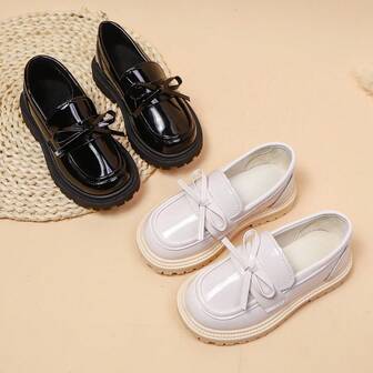 1 双时尚可爱蝴蝶结 PU 珍珠钩环防滑耐用舒适百搭女童平底鞋，适合春秋户外、日常、派对和学校穿着玛丽珍乐福鞋