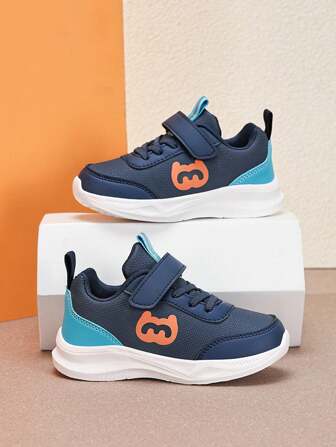 新款男童休闲轻便透气网眼运动鞋防滑减震跑鞋适合儿童户外活动