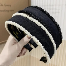 1/2 Peças Faixa de Cabelo com Desenho Trançado em Preto e Branco, Decorada com Miçangas Requintadas. O Desenho torcido adiciona um toque de moda. Textura macia, confortável de usar e com moderada aderência, não escorrega facilmente. Adequado para cabelos na altura dos ombros, rabo de cavalo baixo