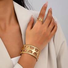 1 Bracelet + 1 Ring Set, Creative Fashion Lucky Clover Splicing Open Bangle Cocktail Ring