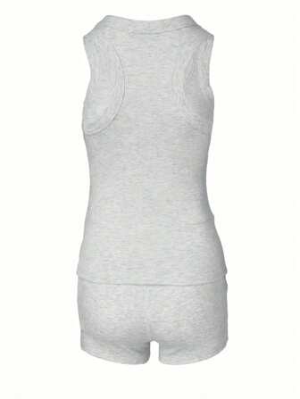 1 件女式 U 领无袖短款上衣搭配超短罗纹短裤睡衣套装，性感家居服适合户外穿着