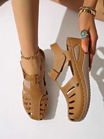 Hook And Loop Design Octopus Roman Sandals, Featuring Hollow Stitching Craftsmanship On Upper, Combining Toe Cover And Round Toe For Aesthetic And Protection, Perforated Design For Breathability, Providing Extremely Comfortable Roman Sandal Experience, Ideal Summer Outdoor Wear For Women