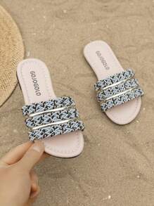 Sandalias de verano estilo nuevo para niñas, zapatos para que los niños usen sandalias, sandalias de moda con suela blanda para niñas pequeñas en verano, zapatos casuales de princesa para niñas, antideslizantes