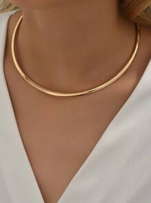 1pc Simple Fashionable Smooth Choker Necklace With Bi-Color Heart Pendant, Women Daily & Party Accessory Valentines
