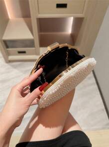 Geantă Crossbody cu lanț cutie decorată cu perle artificiale - alb - Vizualizare 7