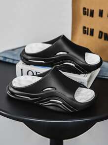 Nouvelles sandales d'été pour hommes, sandales de plage à lanières, semelle souple antidérapante, mules d'intérieur/extérieur casual