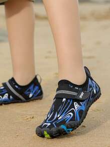 Children's Water Shoes Comfortable Lightweight Aqua Socks For Summer Swimming, Beach, Walking, Sports
