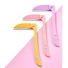 1 Set Consists Of Three Foldable Eyebrow Trimmers. They Are Colorful And To Use, Making Them Suitable For Beginners To Practice Eyebrow Trimming.
