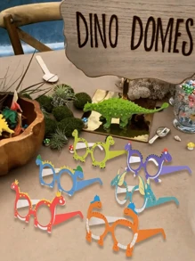 12 stuks cartoon dinosaurus feest papieren glazen decoraties, dinosaurus thema foto rekwisieten volwassen vakantie feestdecoratie, Happy Birthday decoratieve maskers voor mannen en vrouwen