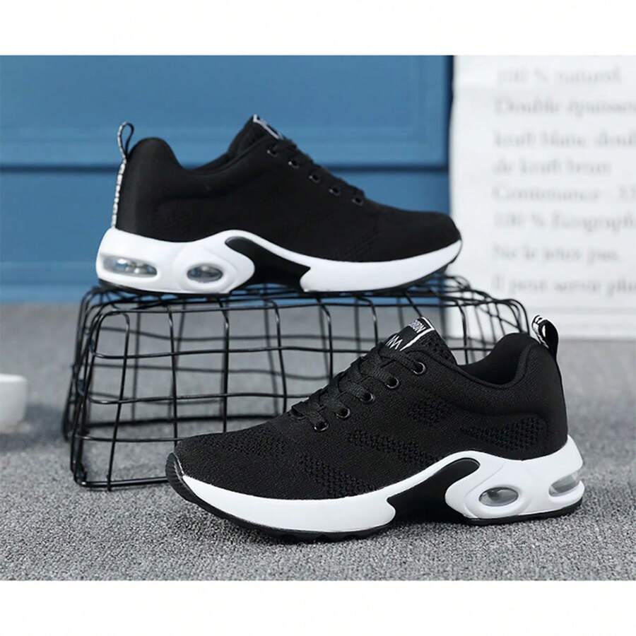 Air And Breathable Mesh Sports Shoes With Cushion - 黑色 - 查看 1