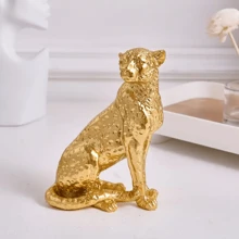 1pc Electroplated Gold Sitting Leopard Desktop Decor, Resin Crafted Animal Sculpture Ornament, Home Decor Symbolizing Wealth And Feng Shui Gifts Birthday Graduation