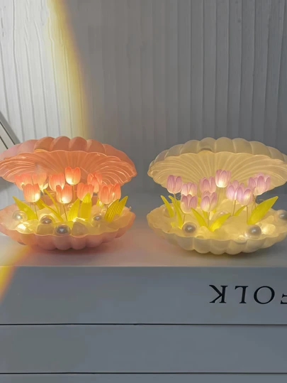 1个贝壳郁金香夜灯，内含20朵郁金香，手工DIY创意设计，电池供电，适用于客厅、卧室装饰、婚礼、桌面摆设、派对及节日装饰，精致的生日礼物