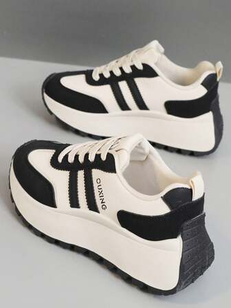 2024 新款女士厚底运动鞋，透气厚底增高休闲拼接运动鞋，秋季