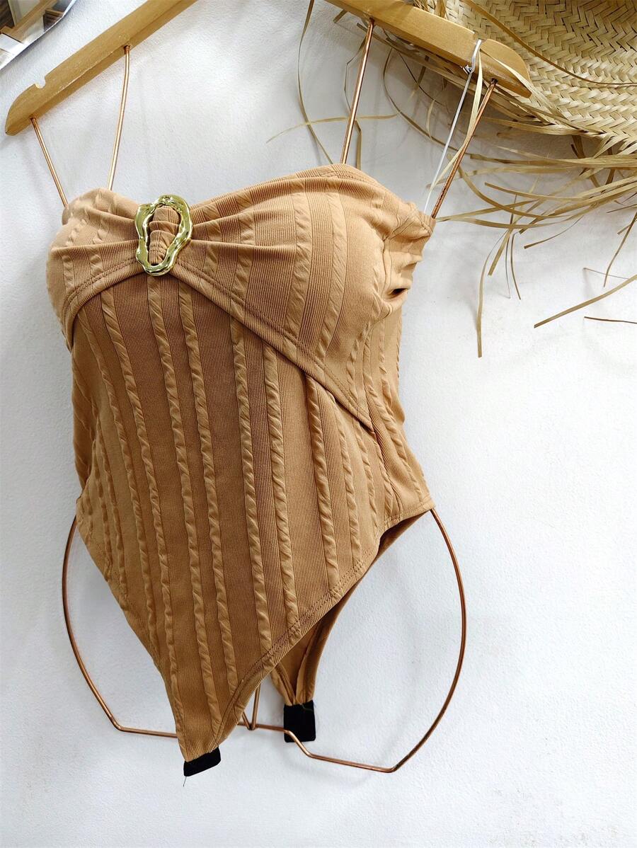 Body Feminino Tomara Que Caia Com Detalhe Na Argola Em Dourado