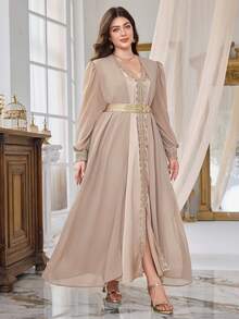 加大码女式V领无袖蕾丝优雅开衩连衣裙，配可拆卸腰带和长袖外套，两件套 - 杏色 - 查看 6