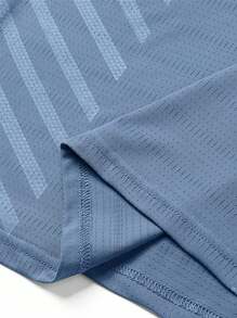 Men's Summer Ice Silk Breathable Quick-Drying T-Shirt, Casual Versatile Lightweight Short Sleeve, Comfortable Sports Outdoor Shirt