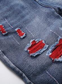 Shorts vaqueros informales de hombre en color lavado y con roturas y contraste
