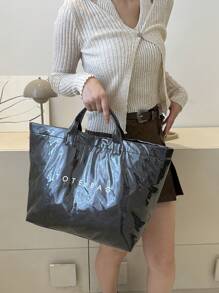 Bolso grande de capacidad con estilo transparente de gelatina, bolsa de compras impermeable de PVC, bolso de mano estilo neutro coreano, bolso de mano estilo retro de moda inspirado en INS, bolso estilo japonés relajado, adecuado para estudiantes de escuela secundaria y universidad que van a la escuela, bolsa de gimnasio/yoga/viaje o bolso de mamá, bolso de mano de textura arrugada con estampado de letras de alta calidad y multicapa con inspiración de celebridades