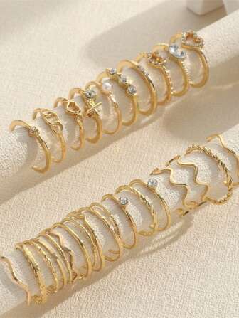 28pcs Minimalist Rhinestone Heart & Wave Rings, Gold Geometric Knuckle Rings Set [Sizes Marked, Closed Rings, Do Not Force Open], Random Ring Shapes