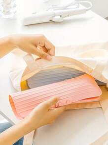 1pc Splint Insulation Storage Bag Hairdressing Silicone Pad Curling Iron Insulation Pad Storage Bag Curling Iron Storage Bag Insulation Anti-Scalding Storage Bag Hair Straightener Protection Storage Bag Travel Silicone Curling Iron Storage Bag Portable Electric Curling Iron Cover Splint Protection Storage Bag Travel Business Trip Home Essential