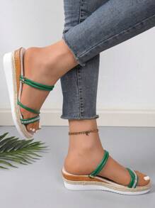 2025 新款女士厚底坡跟凉鞋，圆头防滑外底，适合海滩、派对、购物