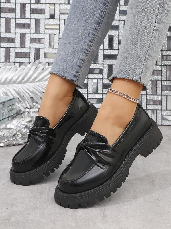 Novos e elegantes mocassins com decoração de laço versátil para mulheres, saltos grossos, primavera/verão