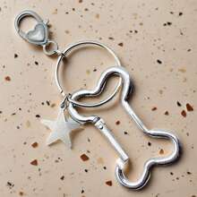 Street 1pc Metallic Silver Cute Bone & Star Shaped Pendant Keychain For Y2K Millennium Girl Bag Decoration Valentine's Day Valentines Car Accessories Bag Charm Backpack For School