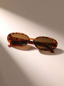 1 Pair Women's Oval Leopard Pattern Plastic Frame Fashion Glasses, Street Style Glamorous, Elegant, Intricate, Sexy Boho Fashion, Suitable For Photoshoot, Walking, Date, Holiday Gift For Summer Beach Vacation,Outdoor,Travel