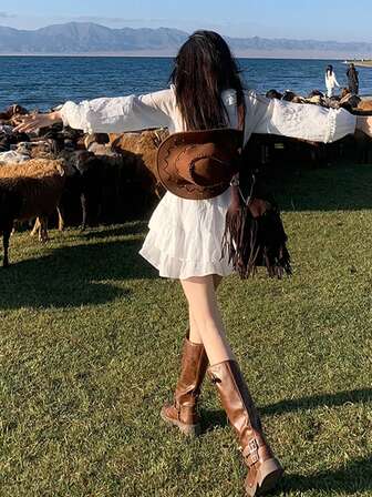 娇小女士白色长袖休闲迷你连衣裙，女孩时尚，春夏