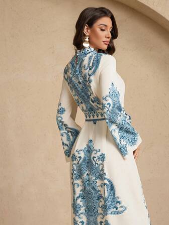 Damklänning med paisleymönster och muslinmönster, modest kaftan