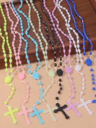 1 件便宜彩色夜光塑料念珠项链带十字架，宗教耶稣天主教基督教十字架吊坠