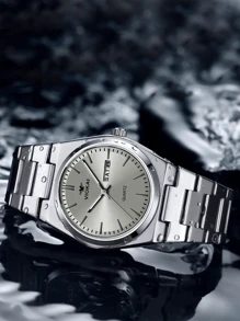 A Stylish, Fashionable, Casual, Business, Minimalist, High-End, Calendar, Stainless Steel Round Men's Watch.