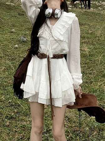 娇小女士白色长袖休闲迷你连衣裙，女孩时尚，春夏