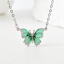 1pc Exquisite Elegant Butterfly Pendant Necklace, Romantic Women Jewelry Gift For Party, Friends, Family Holiday - Butterfly Necklace - View 9