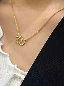 1pc Women's Fashion 18K Gold Plated Double C Letter Charm Pendant Necklace, Elegant Luxury Jewelry Suitable For Festival, Party, Daily Wear, Gift For Friend, Birthday, Engagement, Wedding - Gold - View 3