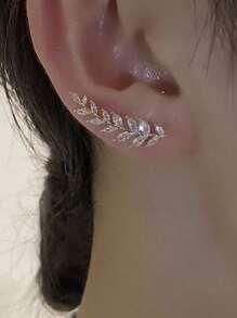 1 对优雅的叶子设计耳环 - 镶嵌精致细节，简约而独特的风格，适合女性日常穿着和派对场合，防过敏，易于搭配各种服装 - 多色 - 查看 4