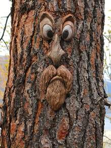 1pc Tree Face Tree Monster Pendant Resin Old Man Five Senses Gardening Decorative Ornament Patio Wall Statue Outdoor Garden Mischief Decorative Hanging Decoration Can Be Used In The Yard Garden Tree Mischief Decorative Crafts (Handmade Products, Halo Position And Shade Will Be Slightly Different From The Picture)