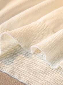 Nouveau débardeur pour femmes à col rond, printemps et été. Avec un motif imprimé d'un nounours portant un sac à dos et une casquette de baseball. T-shirts d'été blancs, simples et élégants, convenant pour les déplacements. Hauts tricotés d'été pour femmes