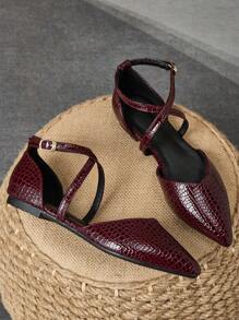 Chaussures plates pointues à lacets pour femmes, élégantes pour le trajet, le bureau, les sorties décontractées et l'extérieur. Confortables plates à enfiler ajourées. Automne, rouge vin