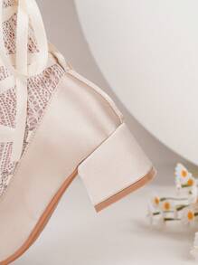 缎带蝴蝶结芭蕾平底鞋，方头，中跟，法式少女风格 - 杏色 - 查看 4