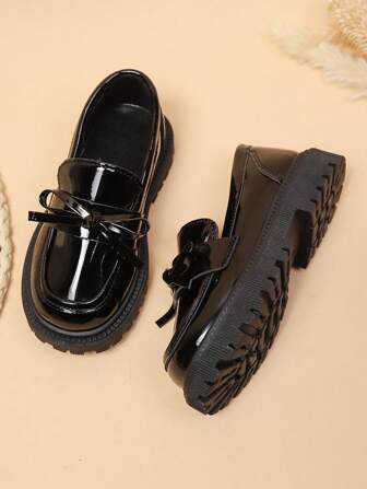 1 双时尚可爱蝴蝶结 PU 珍珠钩环防滑耐用舒适百搭女童平底鞋，适合春秋户外、日常、派对和学校穿着玛丽珍乐福鞋