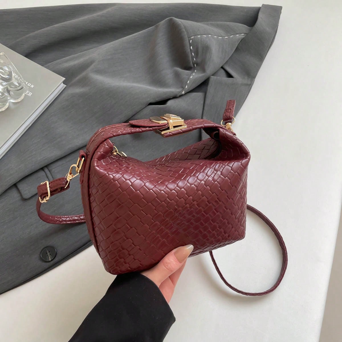 Pieza Mini bolso cruzado de mujer con textura tejida y estampado, forma de caja, correa ajustable de PU, cierre con cremallera, para uso diario, citas