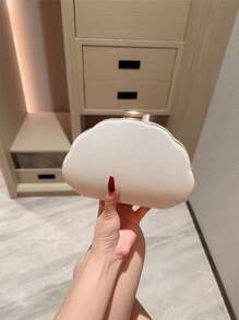 Geantă Crossbody cu lanț cutie decorată cu perle artificiale - alb - Vizualizare 5