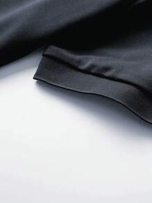 Camisa polo masculina casual ALTZTAR, cor sólida, estilo minimalista para uso diário. - Preto - Ver 7