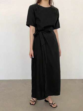 Gal 时尚法式小众服装女式圆领束腰纯色短袖迷你连衣裙